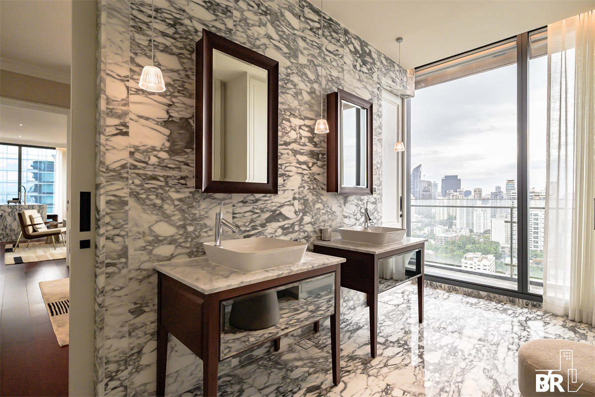 picture Premium Luxury Condo in Prime Location Khun by Yoo - 3/10