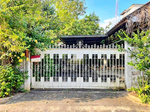 รูป สนามบินลำปาง 1.15กม. ที่ดินใหญ่มาก 126ตรว. อาคารพาณิชย์ 4 ชั้น 2คูหา ที่ดินหลังบ้าน 8นอน 506ตรม. บิ๊กซี ลำปาง 2.3 กม. แม็คโคร เซ็นทรัล - รูปที่ 4/8