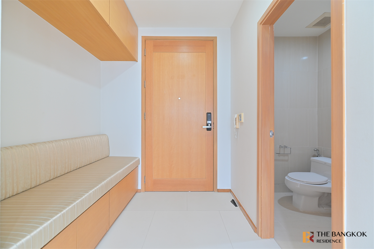 picture The Emporio Place High-potential Location, Not as Expensive as You Think - 2/10