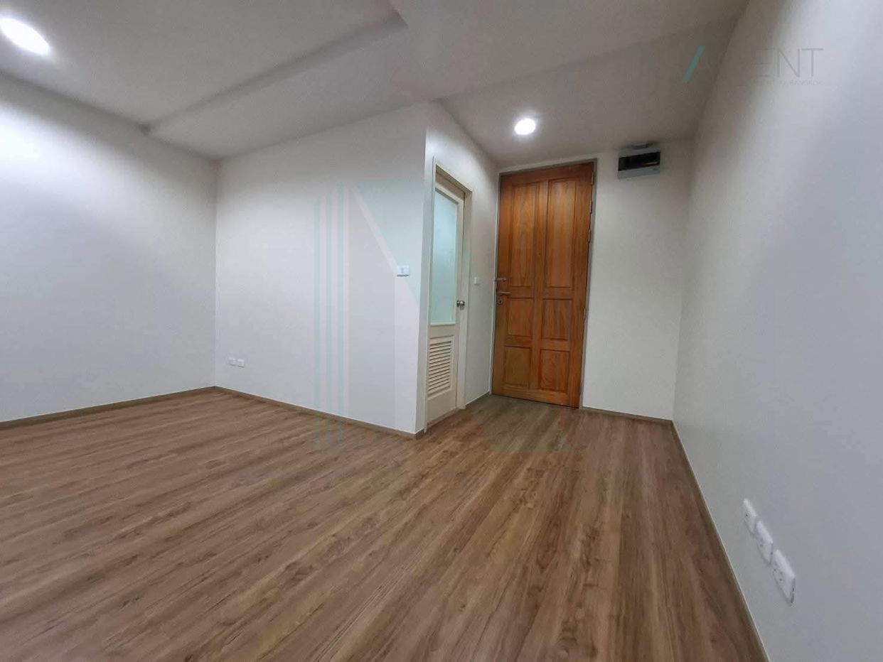 รูป ให้เช่าคอนโด เดอะ สเตชั่น สาทร-บางรัก อาคาร 1 ชั้น 11 1 ห้องนอน ขนาด 40 ตรม ใกล้ Robinson บางรัก - รูปที่ 3/8