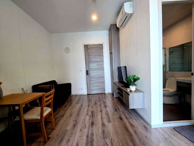 Condos for rent : [💥𝐔𝐫𝐠𝐞𝐧𝐭] 𝐊𝐧𝐢𝐠𝐡𝐭𝐬𝐛𝐫𝐢𝐝𝐠𝐞 𝐜𝐨𝐥𝐥𝐚𝐠𝐞 𝐫𝐚𝐦𝐤𝐚𝐦𝐡𝐞𝐚𝐧𝐠 condo near train station, ready to move in 🏢