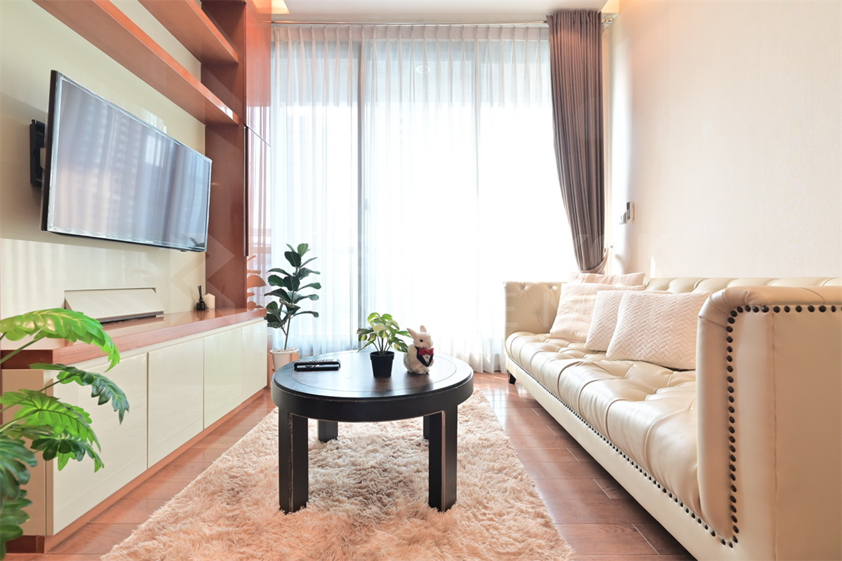 picture The Address Sukhumvit 28 near BTS Phrom Phong Location Near Employment, Surrounded by Lifestyles - 5/10