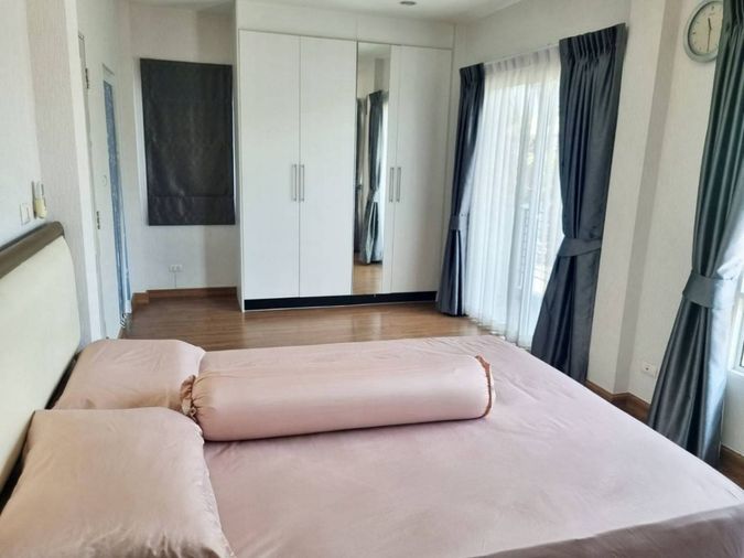 3-bed house for rent, 154 sqm, 50 sq wah, Centro Watcharapol