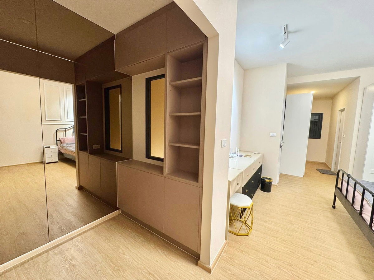 picture 3-storey townhome for rent, opposite the village with Community Mall convenient transportation, near Mega Bangna 📍Plex Onnut-Wongwaen - 15/37