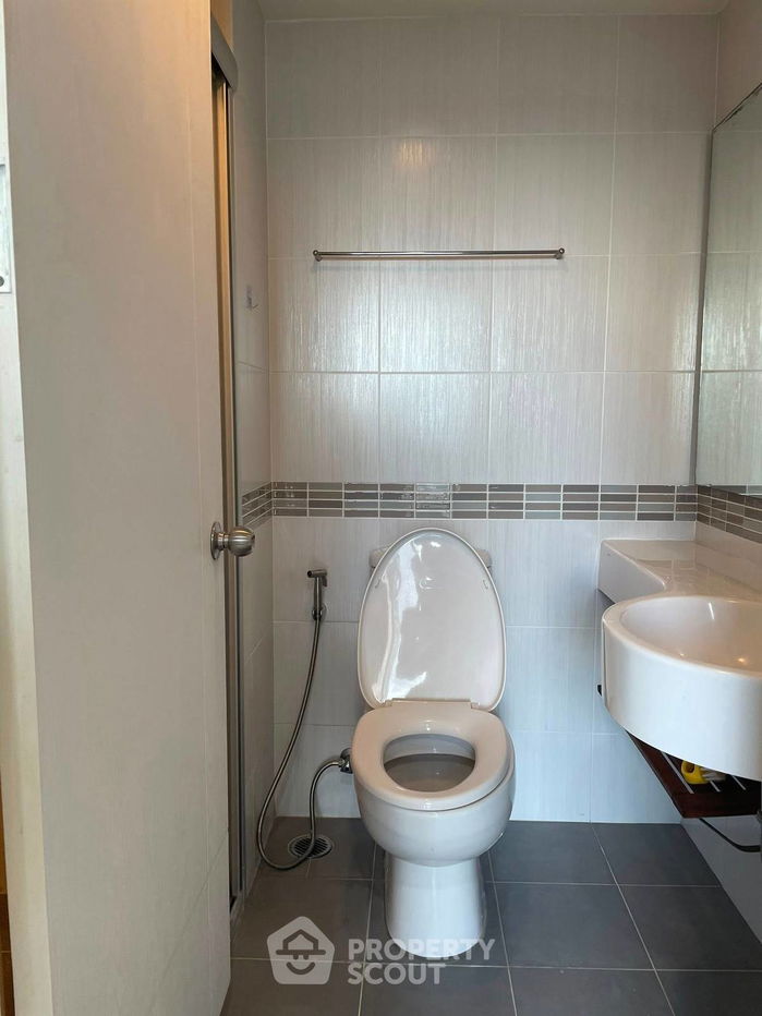 รูป คอนโด 1-ห้องนอน ที่ ลุมพินี เพลส ศรีนครินทร์-หัวหมาก ใกล้ ARL หัวหมาก (ID 2317630) - รูปที่ 9/10