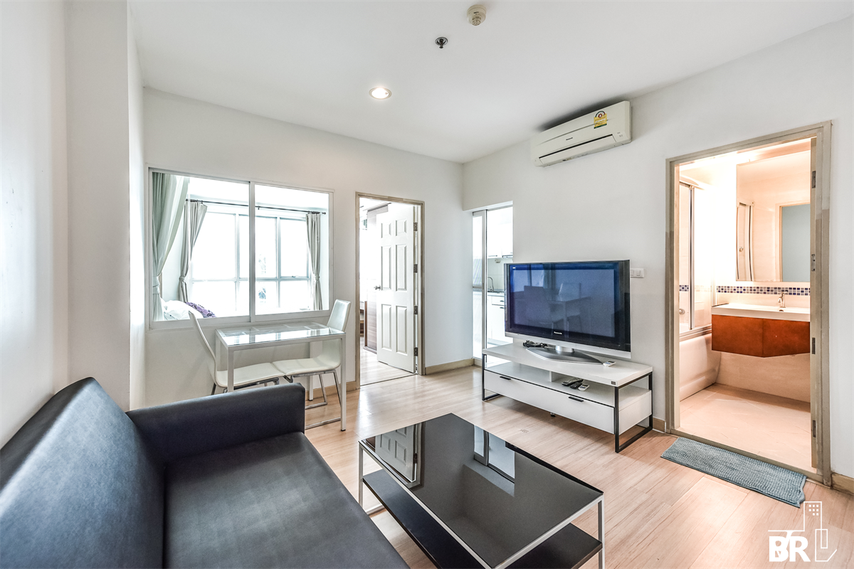 picture Life@Sathorn 10 near BTS Saint Louis Great price, prime location - 10/10
