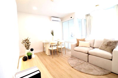 ขายคอนโด : ขายคอนโด ไอ-เฮาส์ ลากูน่า การ์เด้น RCA 2 ห้องนอน + 2 ห้องน้ำ พื้นที่ 52 ตรม./ ห้องสวย รีโนเวทใหม่หมด /  ใจกลาง RCA มีเสน่ห์ พร้อมอยู่ / ขาย 2.99 ล้าน