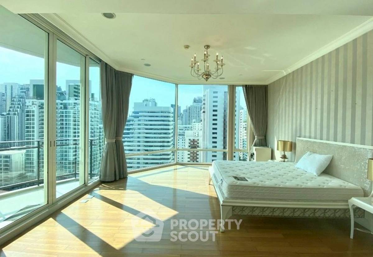 picture 4-BR Condo at Royce Private Residences near MRT Sukhumvit (ID 2280612) - 8/11