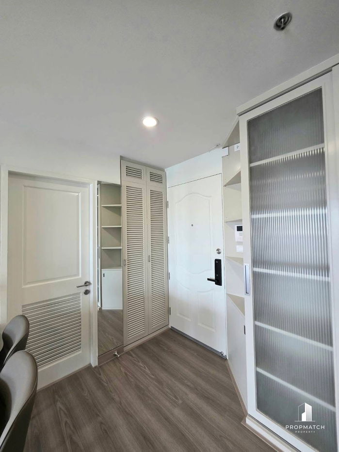 รูป  ✨Flash Deal ✨ Serene Place Sukhumvit 24 ( 1Bed 1Bath 70SQM.) แต่งครบพร้อมอยู่ !! เพียง 45,000 บาทต่อเดือน Tel.0981315848 @propmatch - รูปที่ 6/10