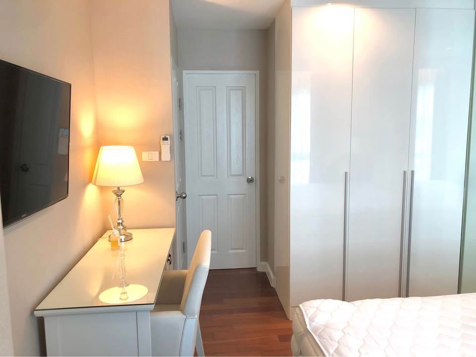 picture RS1899 For Rent – Belle Grand Rama 9 | 2 Bedrooms, Fully Furnished 🚐 Free shuttle bus to MRT Rama 9 - 9/11
