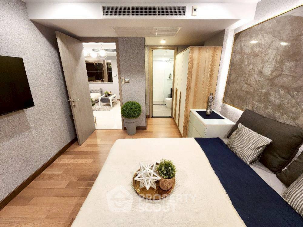 picture 1-BR Condo at Supalai Oriental Sukhumvit 39 near MRT Phetchaburi (ID 2317400) - 9/12