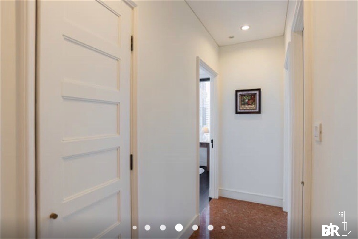 picture Aguston Sukhumvit 22 Private Unit, Fully Equipped Common Area - 2/10