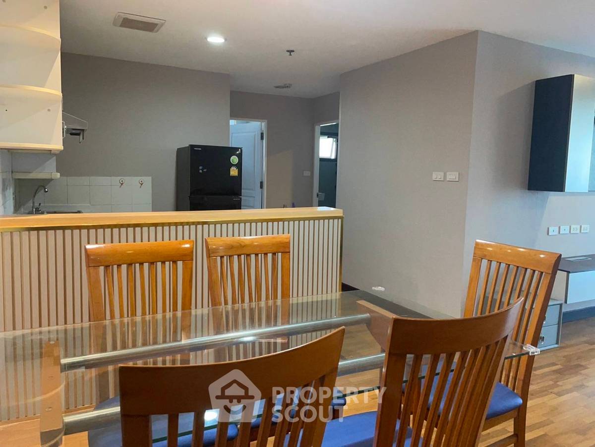รูป คอนโด 2-ห้องนอน ที่ เดอะวอเตอร์ฟอร์ด ไดมอน ทาวเวอร์ สุขุมวิท ใกล้ BTS พร้อมพงษ์ (ID 2315839) - รูปที่ 3/15