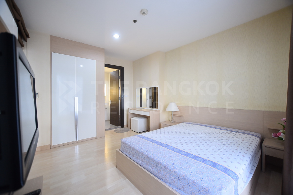 picture RHYTHM Ratchada near MRT Ratchadaphisek Station Move-in Ready, Just Bring Your Stuff - 8/10