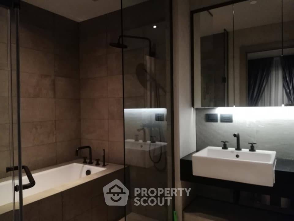 picture 2-BR Condo at The Lofts Asoke near MRT Phetchaburi (ID 824836) - 2/3