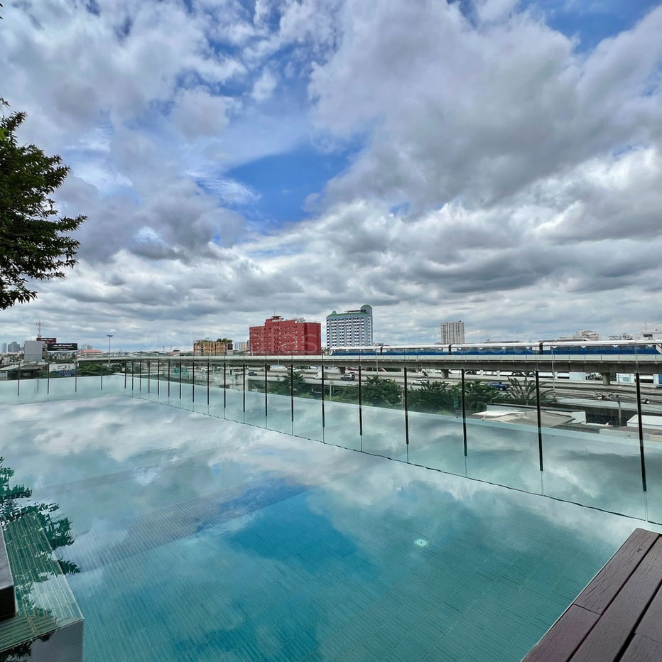 รูป ให้เช่าคอนโด TEAL Sathorn – Taksin คอนโดใจกลางเมือง เดินไป BTS วงเวียนใหญ่ได้ เดินทางสะดวกเพียง 10 นาทีถึง The Mall ท่าพระ  🌳🛋️ Line: @steadfastre - รูปที่ 10/13