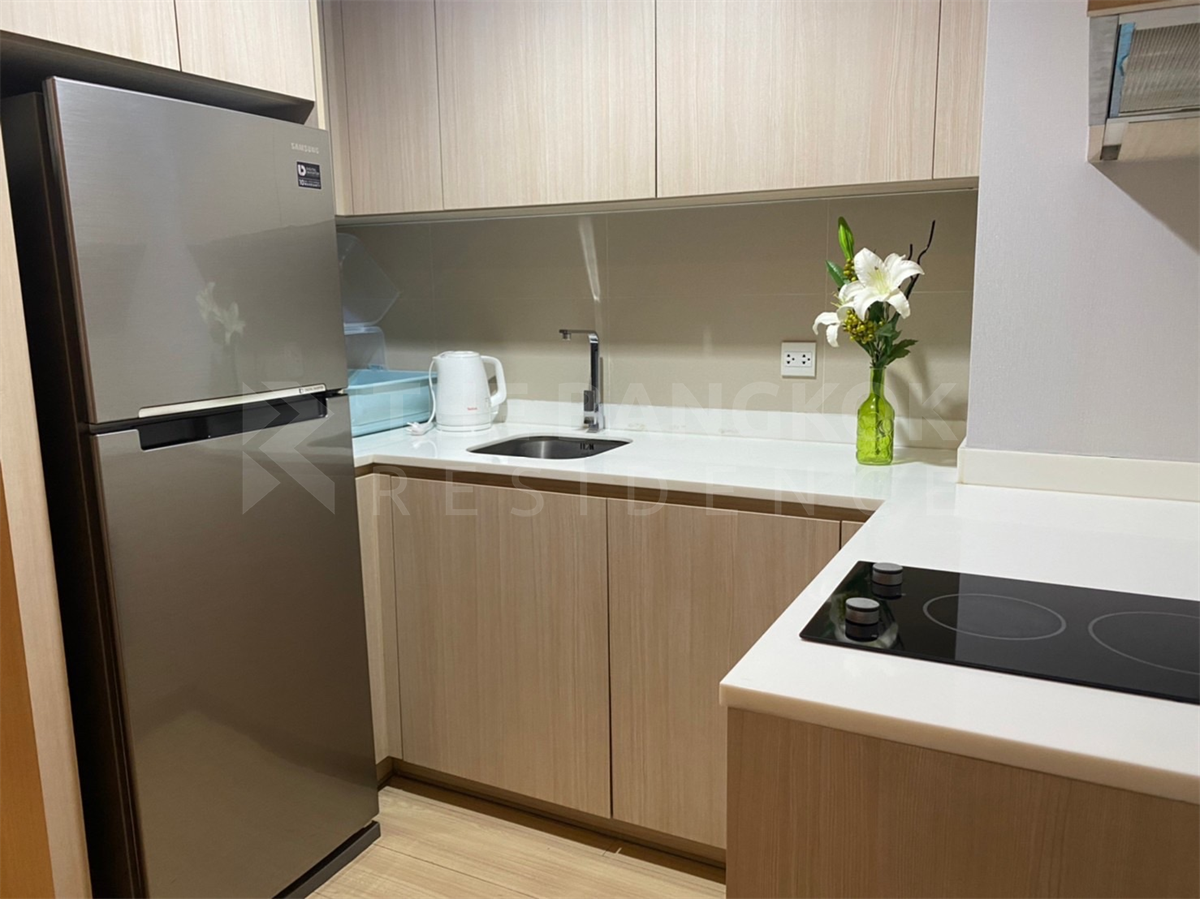 picture Ready-to-move-in Condo, Central City Location Maestro 12 near BTS Ratchathewi - 2/9
