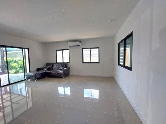 picture FOR RENT  TOWNHOUSE PROPERTY  17000 BAHT per MONTH - 2/8