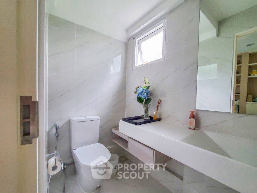 picture 4-BR House at Mantana Motorway-New Krungthepkreetha close to Suvarnabhumi Airport (ID 2317543) - 2/10