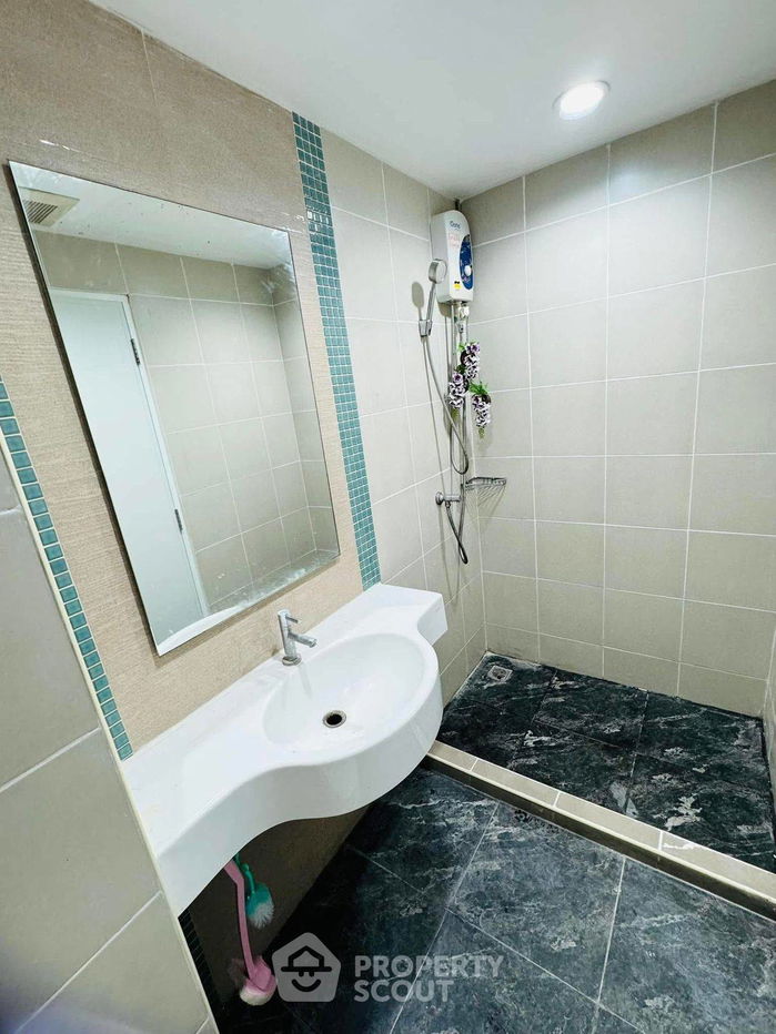 picture 1-BR Condo at Lumpini Ville Ratburana-Riverview in Bang Pakok (ID 2309121) - 8/8