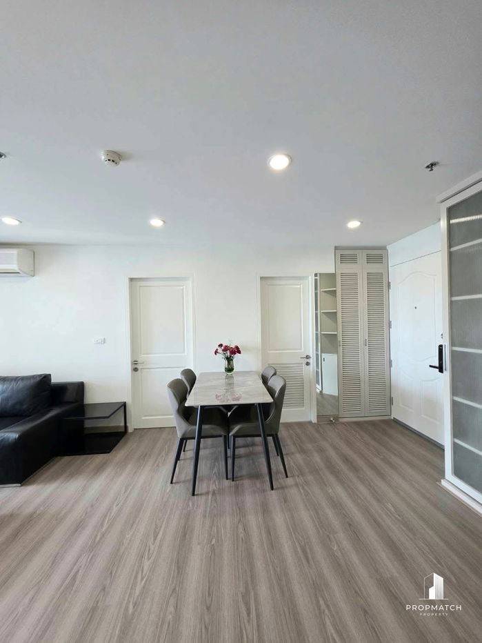 รูป  ✨Flash Deal ✨ Serene Place Sukhumvit 24 ( 1Bed 1Bath 70SQM.) แต่งครบพร้อมอยู่ !! เพียง 45,000 บาทต่อเดือน Tel.0981315848 @propmatch - รูปที่ 3/10
