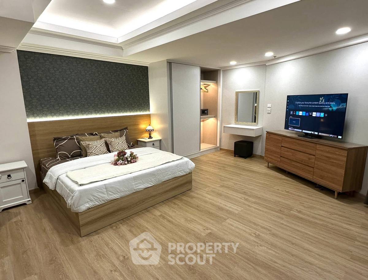 picture 2-BR Condo at View Talay 2 Condominium Jomtien close to Pattaya South (ID 2314554) - 10/16