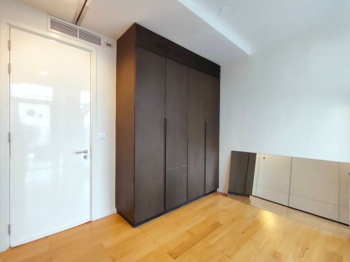 picture FOR RENT   :   Circle 2 Living Prototype (ST-02)  Line : @condo78 - 12/17