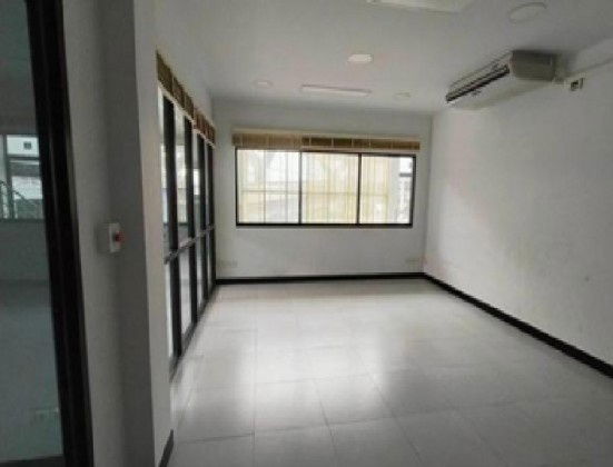 รูป ให้เช่าอาคารสำนักงาน 3 ชั้น พื้นที่ใช้สอย 1250 ตารางเมตร ถนนวิภาวดี-รังสิต ใกล้เซียร์รังสิต - รูปที่ 9/10