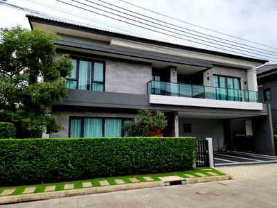 เช่าบ้านเดี่ยว สนามบินสุวรรณภูมิ : st20679 ให้เช่า The City บางนา บางนา  บ้านแปลงหัวมุม ถนนเมน