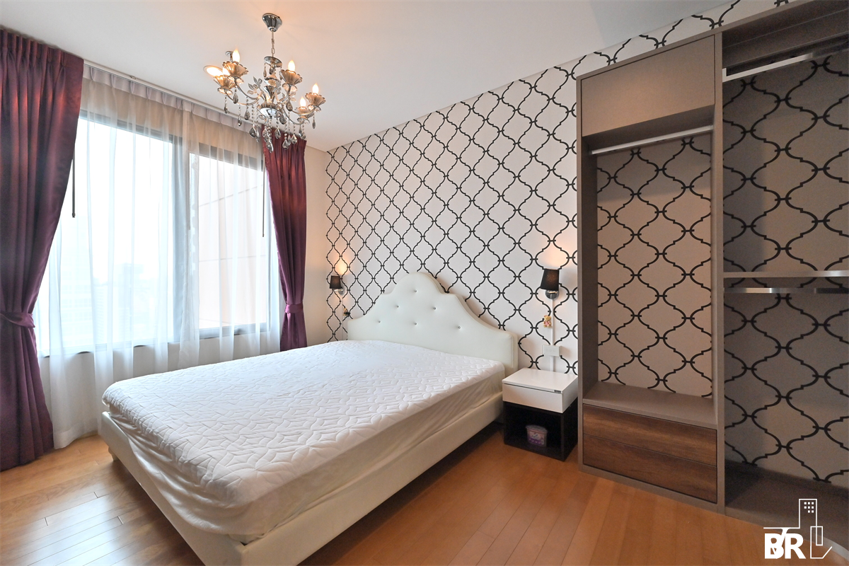 picture Villa Asoke near MRT Phetchaburi Station Easy Start with a City Dweller Lifestyle - 1/10