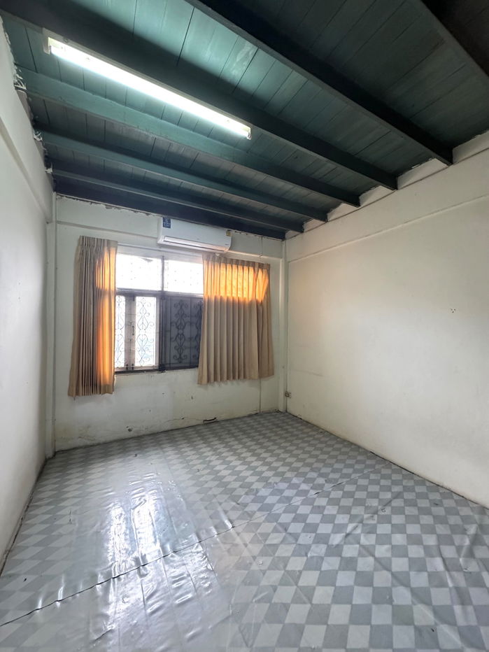picture 3-storey building/commercial building for sale along the Ratchawithi main road before crossing Sang Hee Bridge, suitable for living  - 6/11