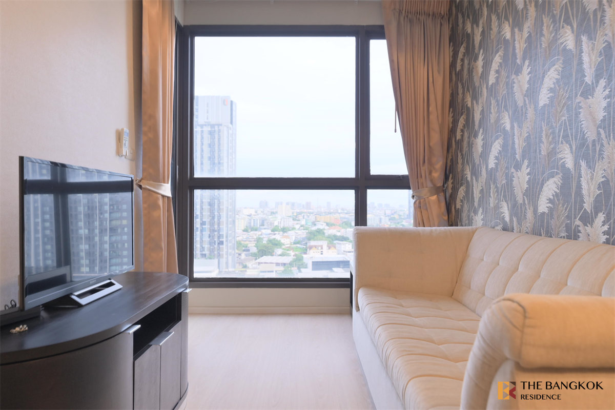 picture Ready-to-move-in Condo at an Amazing Price!! RHYTHM Sukhumvit 44/1 near BTS Phra Khanong - 10/10