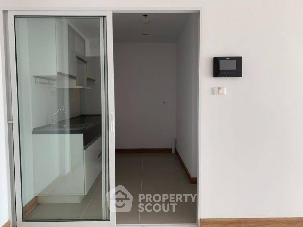 picture 1-BR Condo at Supalai River Resort Charoen Nakhon near BTS Wongwian Yai (ID 933644) - 4/15
