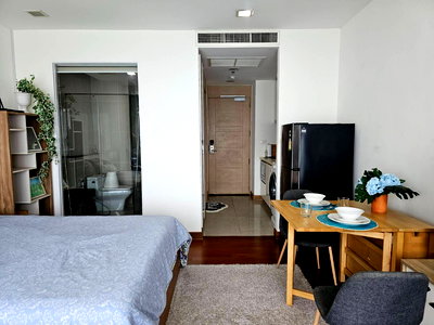 คอนโดให้เช่า : STUDIO Room for Rent at The Palm :: High Floor | High Privacy | Corner Room | Panoramic View