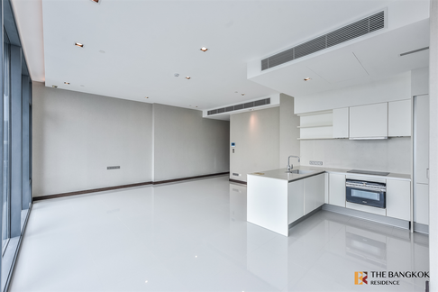 Luxury Condo Ready to Move-in at the Best Location Q1 Sukhumvit near BTS Nana