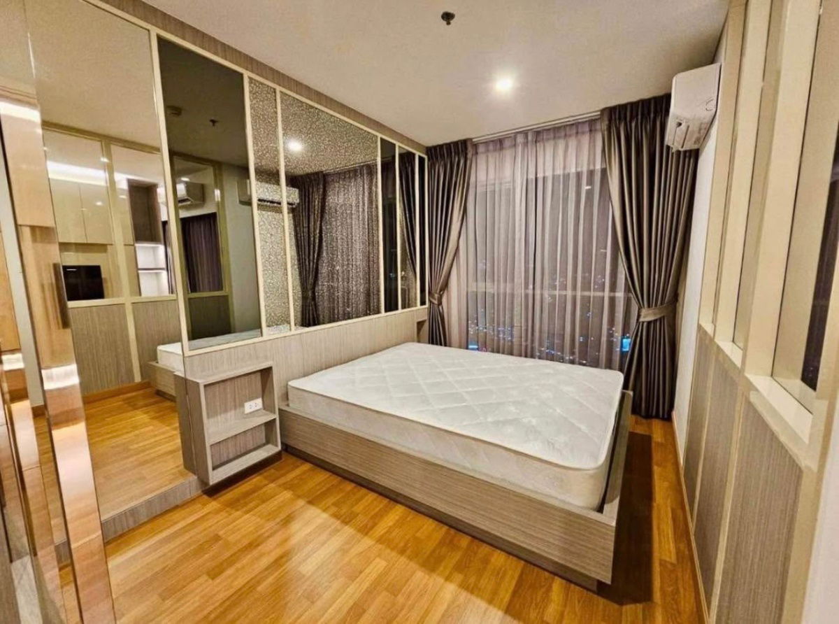 รูป ให้เช่า  𝐋𝐮𝐦𝐩𝐢𝐧𝐢 𝐏𝐥𝐚𝐜𝐞 รัชดา-สาธุประดิษฐ์ 🏡 มีเครื่องซักผ้า พร้อมอยู่‼️#ตอบแชทไว🔥🔥  รหัส M1484 - รูปที่ 1/7