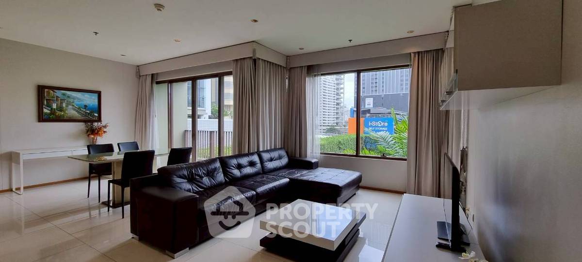picture 2-BR Condo at The Emporio Place near BTS Phrom Phong (ID 2318059) - 2/17