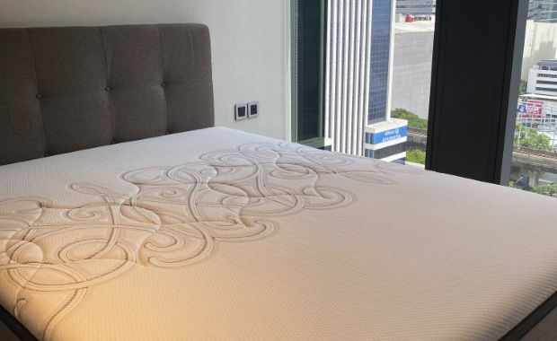picture Tonson One Residence Condo for Rent - 8/12