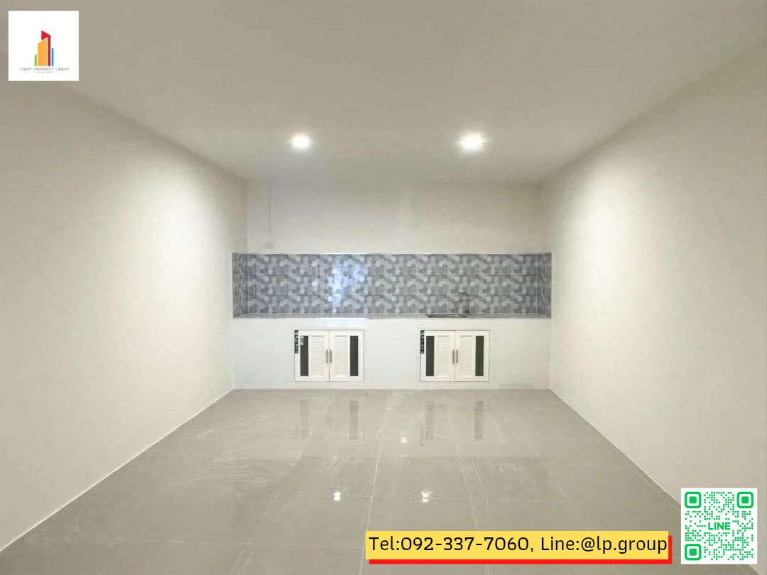 picture For sale: 2 floor townhouse, "Nattakan Village 3-5", near expressway, hospital, department store, ready to move in. - 8/9