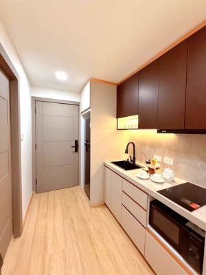 Condos for sale 700 Year Sports Arena Chiang Mai : Nakornping Condominium For Sale Fully furnished