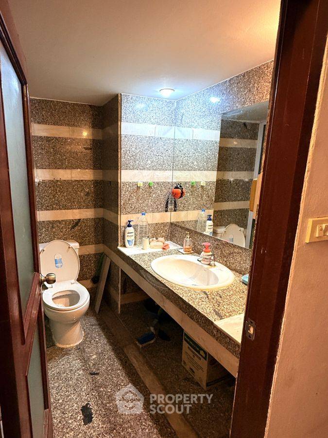 picture Studio Condo at Vieng Ping Mansion close to Chiang Mai University (ID 2317436) - 6/8