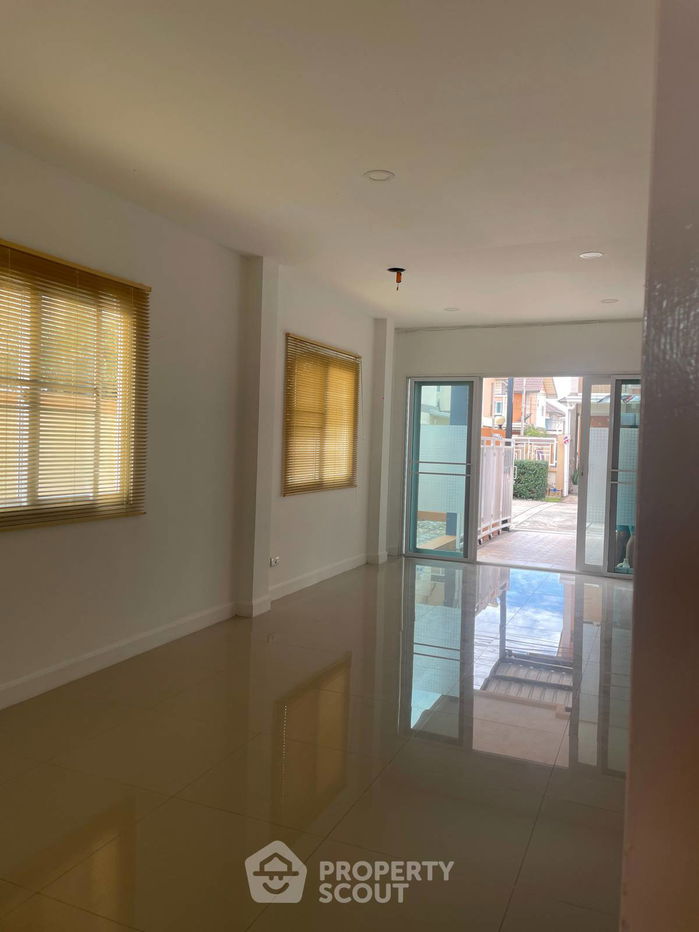 รูป บ้าน 3-ห้องนอน ที่ เดอะปาล์มซิตี้ฮิลล์ ใกล้ เมืองพัทยา (ID 2318057) - รูปที่ 22/25