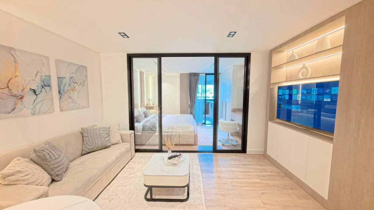 picture For Sale: Srithana 2 Condominium, 3rd Floor Elegant unit decorated in a Modern Homey style with a beautiful mountain view SW002987 - 6/26