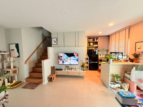 picture Lumpini Townplace Sukhumvit-Srinakarin - 10/41