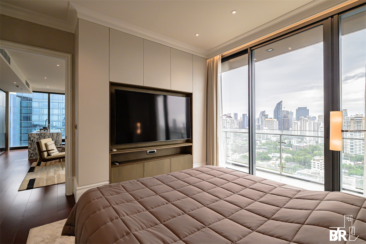 picture Premium Luxury Condo in Prime Location Khun by Yoo - 8/10