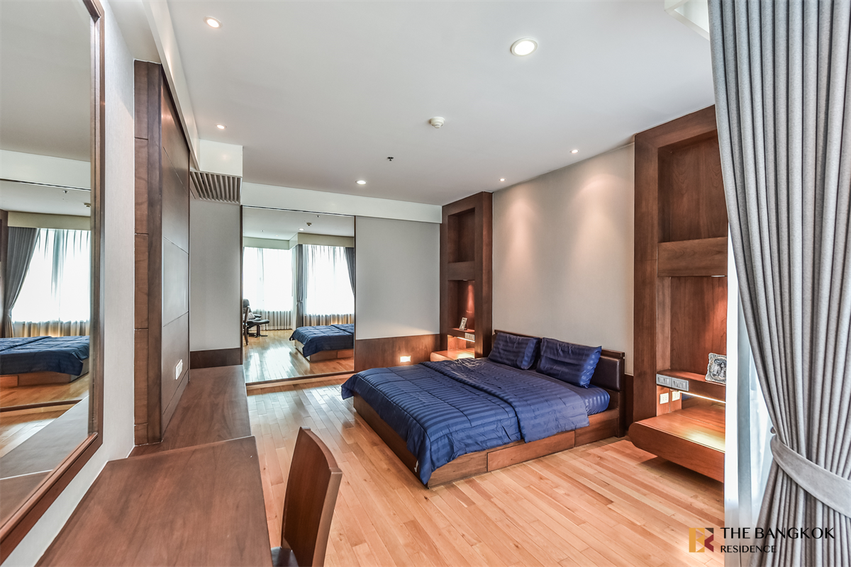 picture The Empire Place  Luxurious Design, Elevated Atmosphere - 9/10