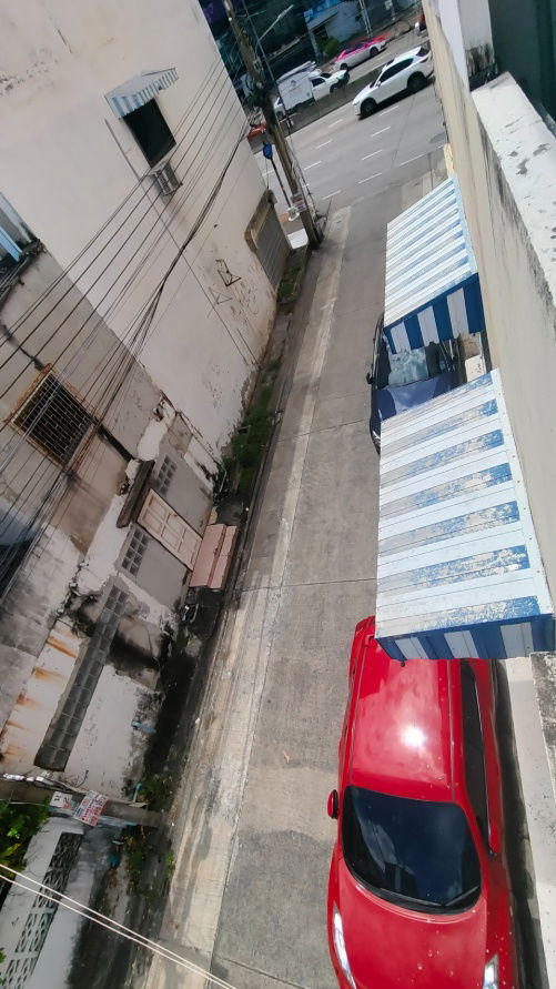picture For sale: 20 sq.w. corner row house on Ngamwongwan Road, Soi 7. - 15/26