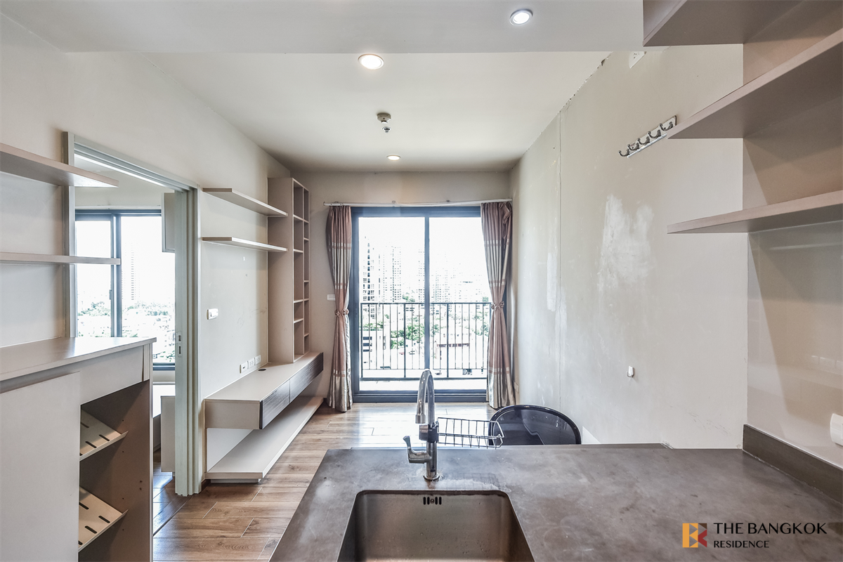picture ONYX Phaholyothin near BTS Saphan Khwai Condo Near MRT to Save More Time - 2/10