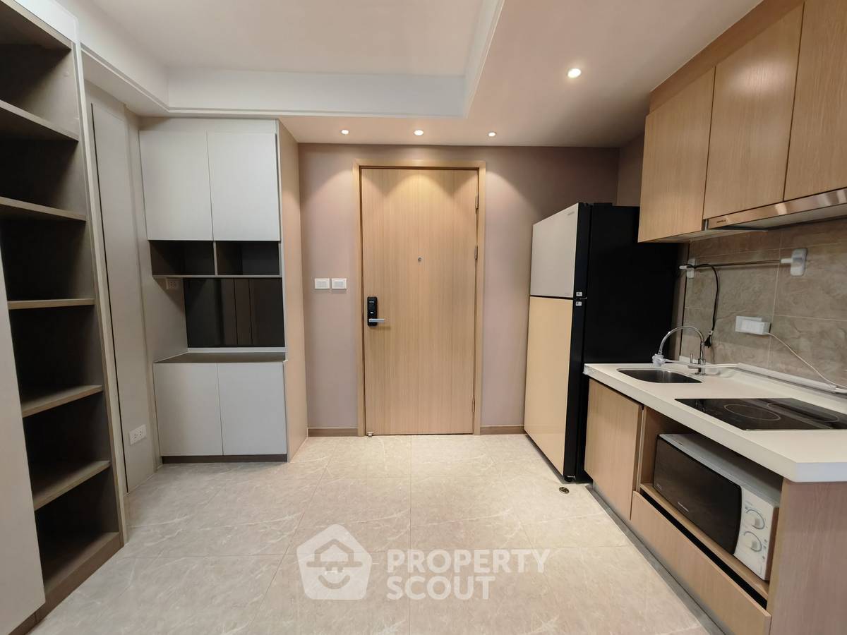 picture 1-BR Condo at Regal Sathon-Naradhiwas close to Naradhiwas Rajanagarindra (ID 2317831) - 2/8