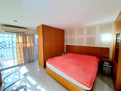 Condos for sale : Condo for sale on Ngamwongwan Road, lowest price!! Ngamwadi Place Condominium for sale, 39.28 sq m., 1 bedroom, 1 bathroom,